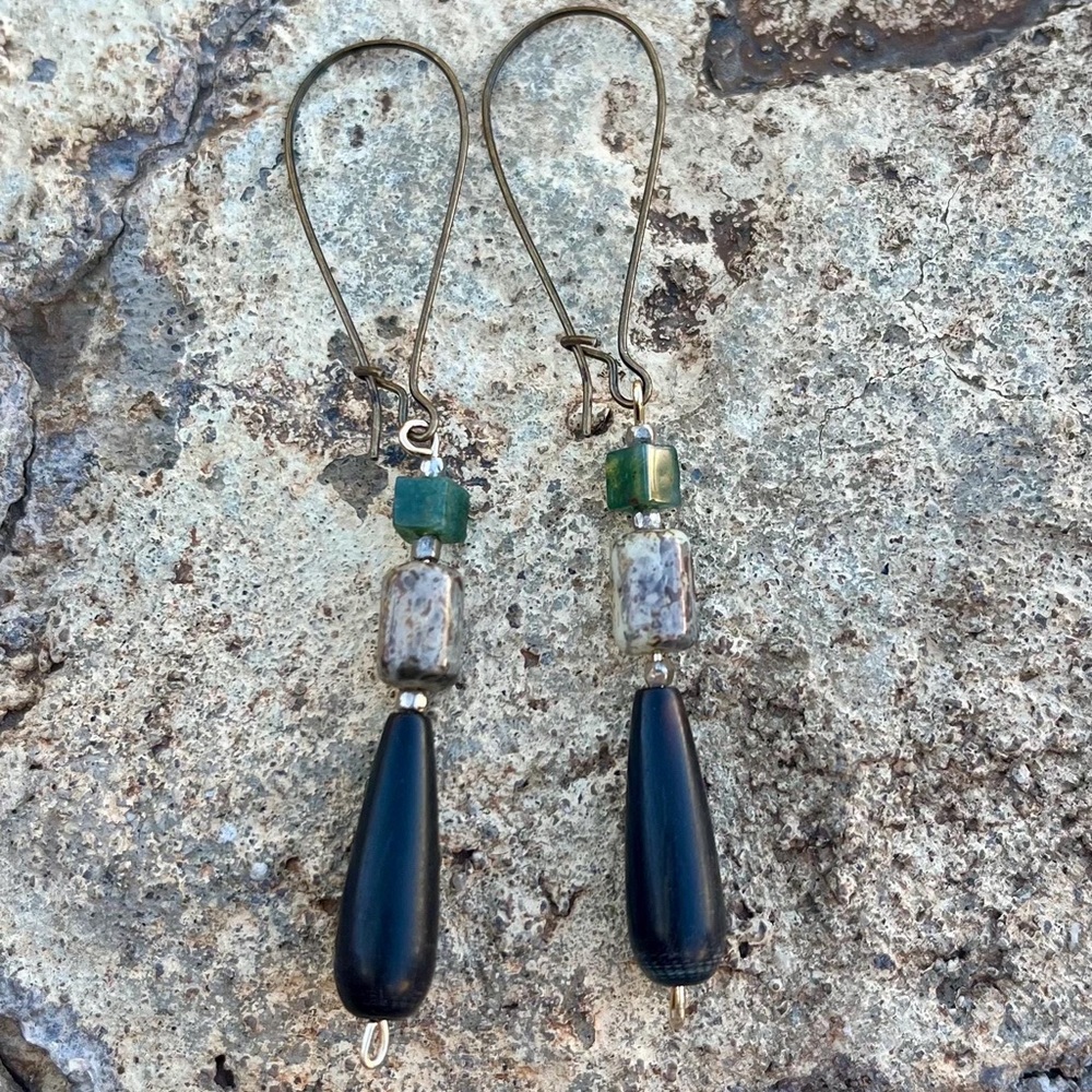 Carlita Carrillo Creations-Black and Green Elongated Earrings with Dangle Design